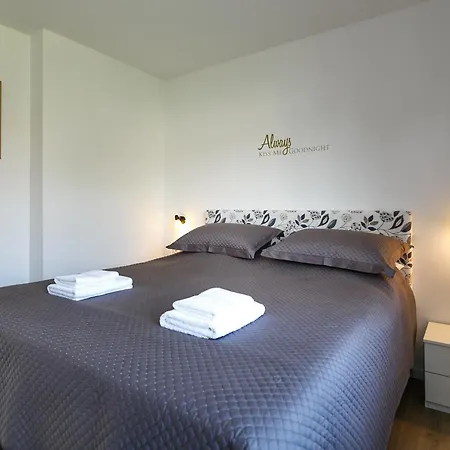 Apartment M&m Krk Town